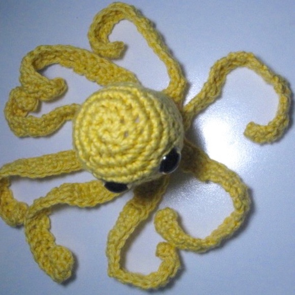 Handmade Crochet Octopus Plush Yellow 9" Cute Fun Decor Toy Sea Creature Ocean - Picture 1 of 8